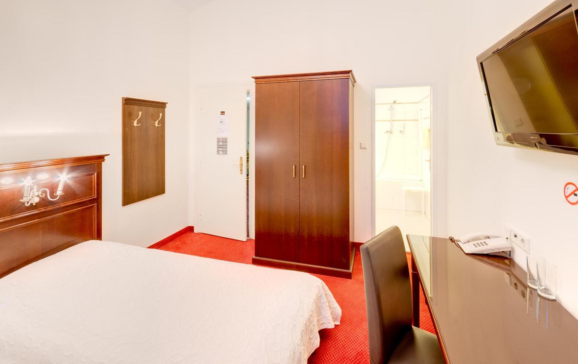 Hotel Viktoria Schoenbrunn Wiedeń Zewnętrze zdjęcie