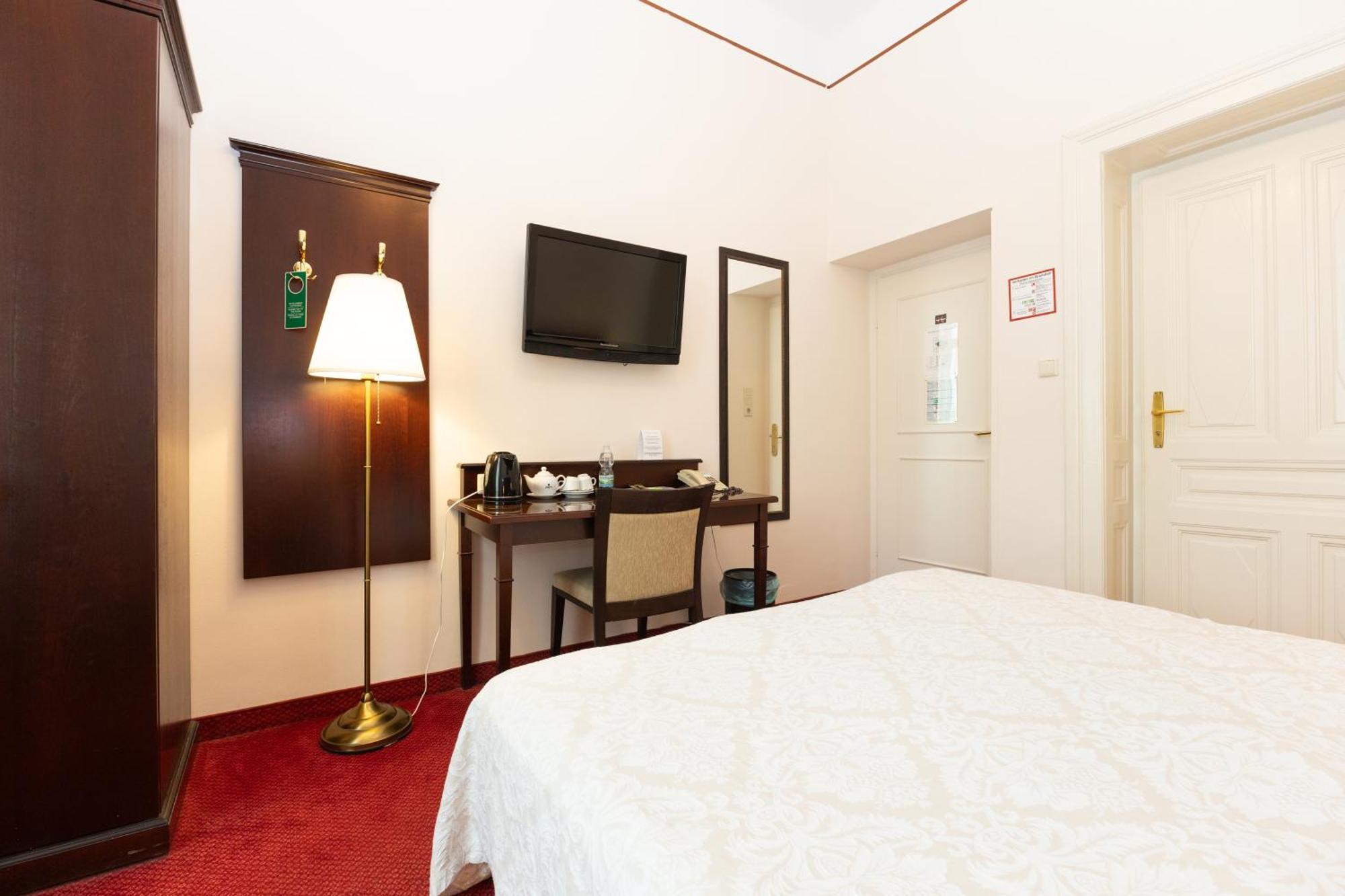 Hotel Viktoria Schoenbrunn Wiedeń Zewnętrze zdjęcie
