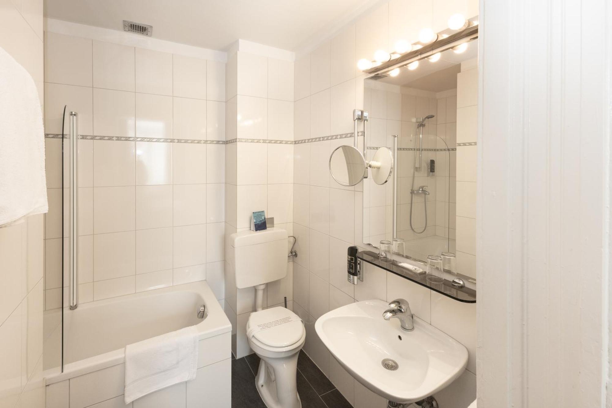 Hotel Viktoria Schoenbrunn Wiedeń Zewnętrze zdjęcie
