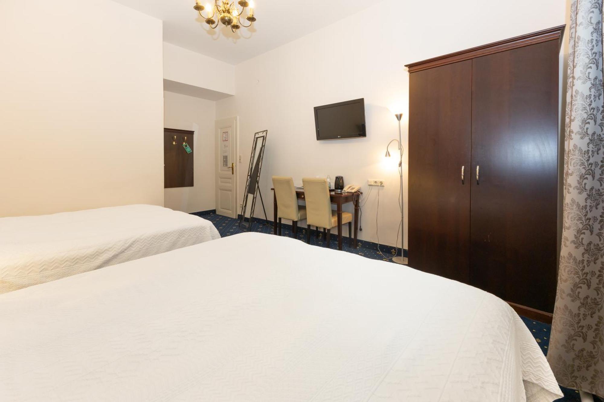 Hotel Viktoria Schoenbrunn Wiedeń Pokój zdjęcie