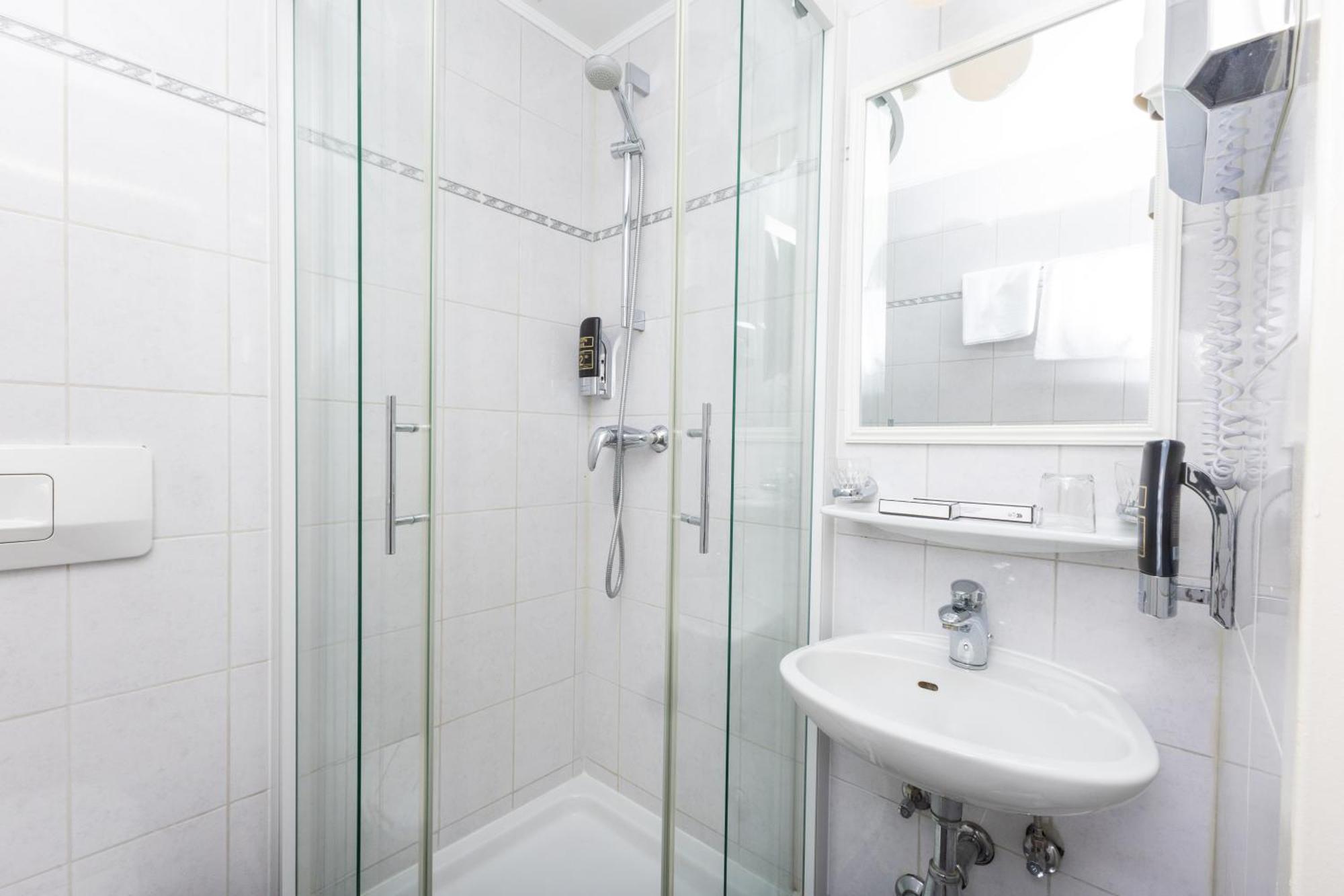 Hotel Viktoria Schoenbrunn Wiedeń Pokój zdjęcie