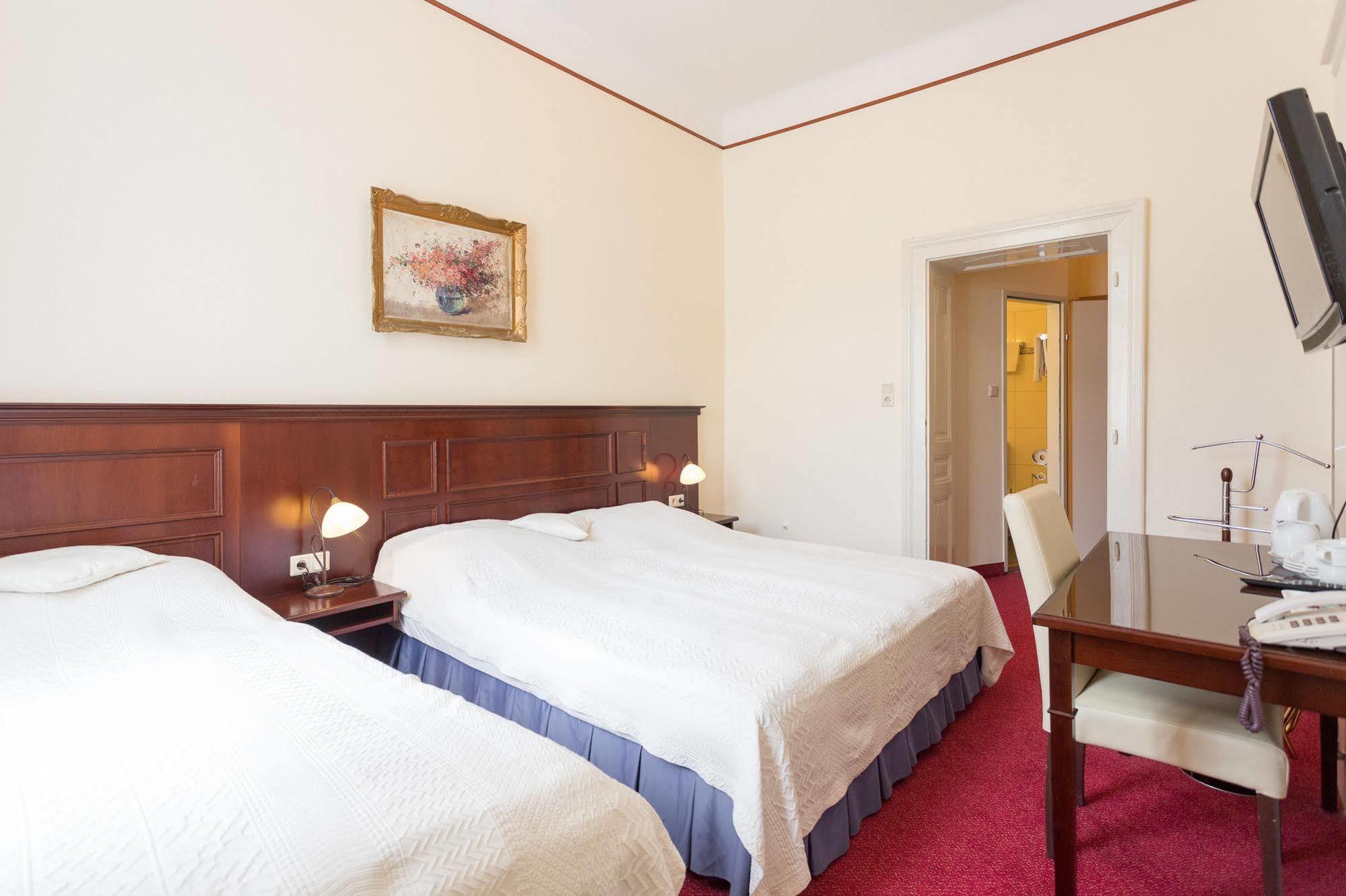 Hotel Viktoria Schoenbrunn Wiedeń Zewnętrze zdjęcie